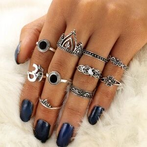 *EARTHA* 10-Pc Silver x Black Fashion Ring Set